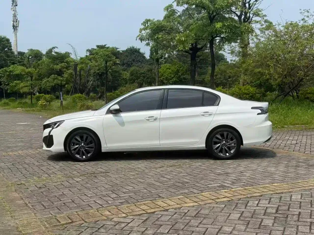 Peugeot 408 — Фото автомобиля 5