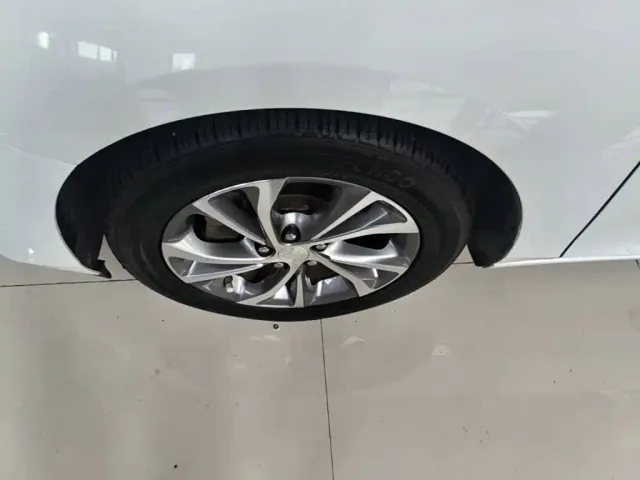 Buick Verano — Фото автомобиля 22