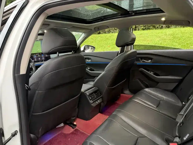 Honda Accord — Фото автомобиля 11