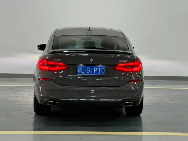 BMW 6 Series Gran Turismo — Фото автомобиля 8