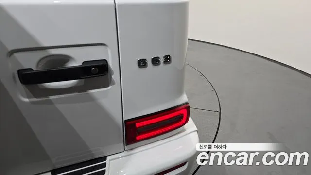 Mercedes-Benz G-Class — Фото автомобиля 21