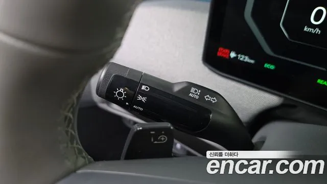 Kia EV3 — Фото автомобиля 29