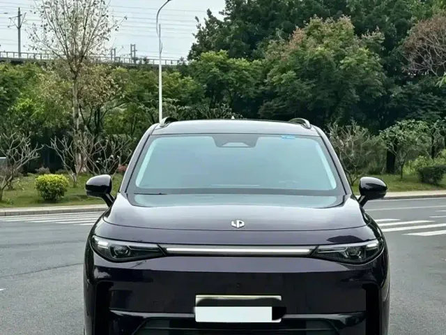 Leapmotor Leapmotor C16 2024 Extended Range 200 Premium Edition — Фото автомобиля 2