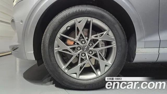 Genesis GV70 2.5T Бензин AWD — Фото автомобиля 5