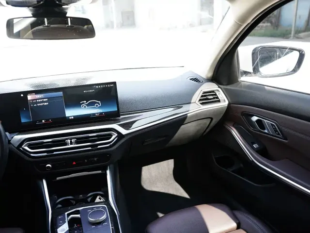 BMW 3 Series — Фото автомобиля 22