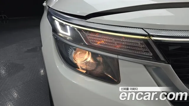 Kia Seltos — Фото автомобиля 7