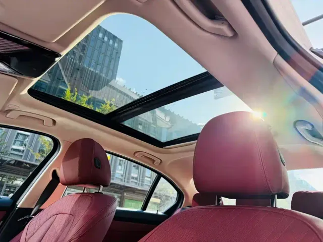 BMW 3 Series — Фото автомобиля 19