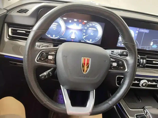 Hongqi HS5 — Фото автомобиля 10