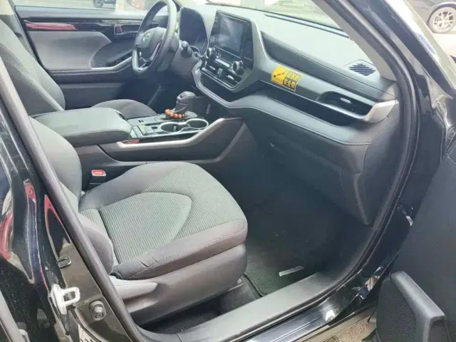 Toyota Highlander — Фото автомобиля 13