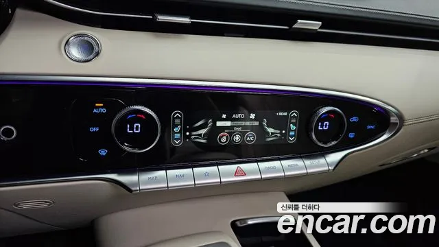Genesis GV70 2.5T Бензин 2WD — Фото автомобиля 28