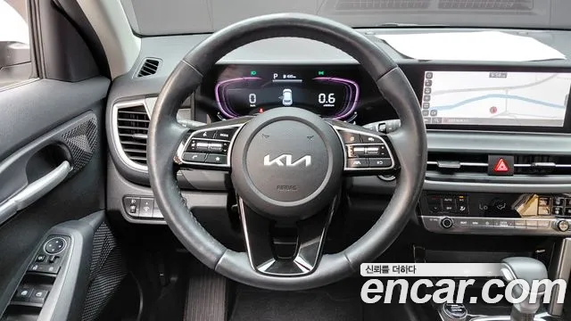 Kia Seltos Новый Seltos Бензин 2.0 2WD — Фото автомобиля 3