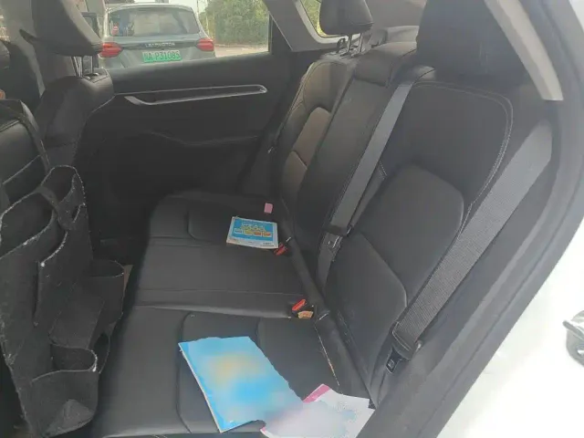 Geely Emgrand — Фото автомобиля 18