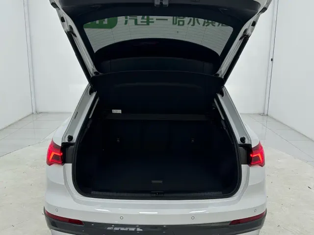 Audi Q3 — Фото автомобиля 15