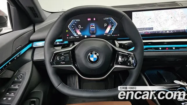 BMW 5 Series G60 — Фото автомобиля 13