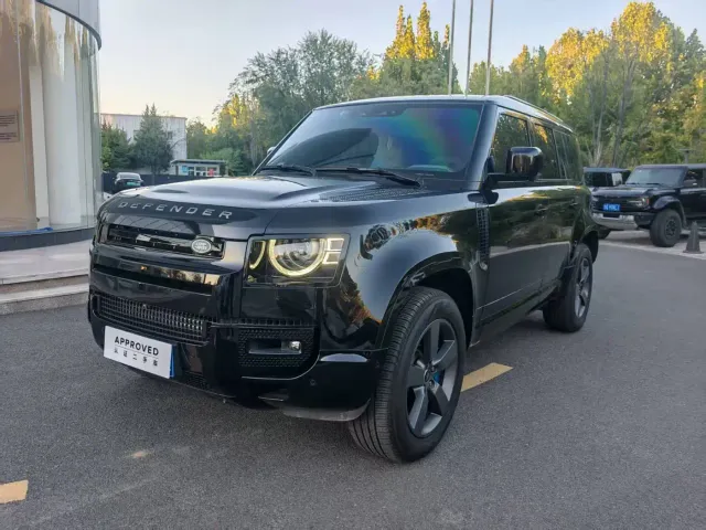 Фотография автомобиля — Land Rover Defender