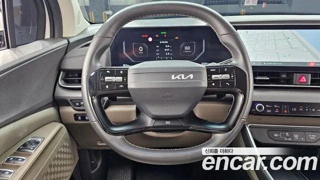Kia Carnival Generation 4 — Фото автомобиля 15
