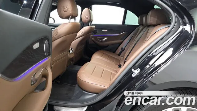Mercedes-Benz E-Class W213 — Фото автомобиля 18