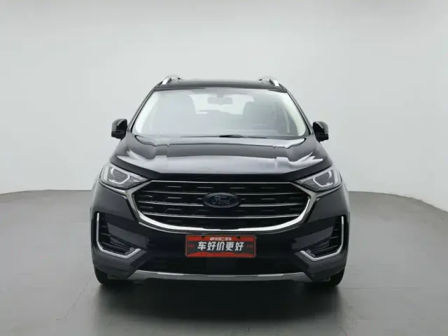 Ford Edge — Фото автомобиля 3