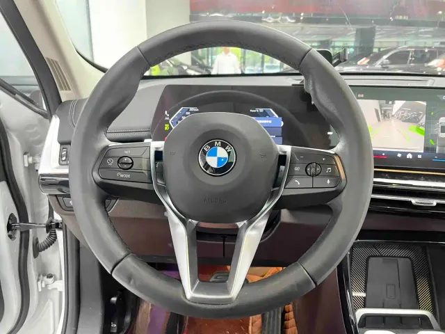 BMW X1 — Фото автомобиля 13