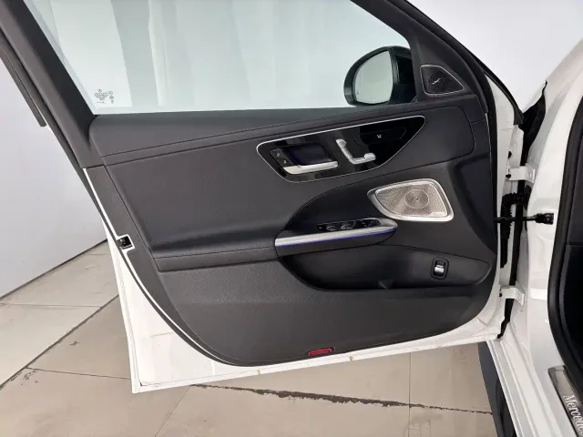 Mercedes-Benz C-Class — Фото автомобиля 9