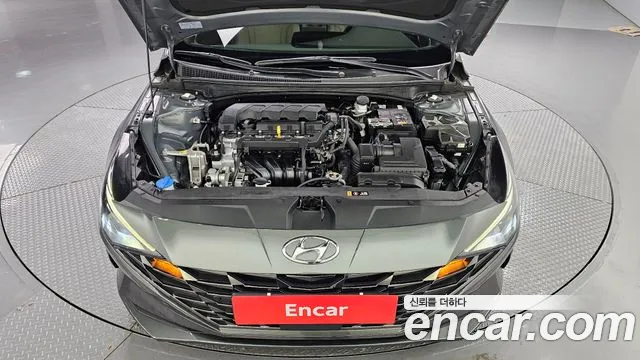 Hyundai Avante CN7 — Фото автомобиля 9