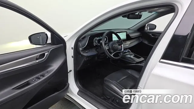 Hyundai Grandeur Grandeur (New) — Фото автомобиля 15