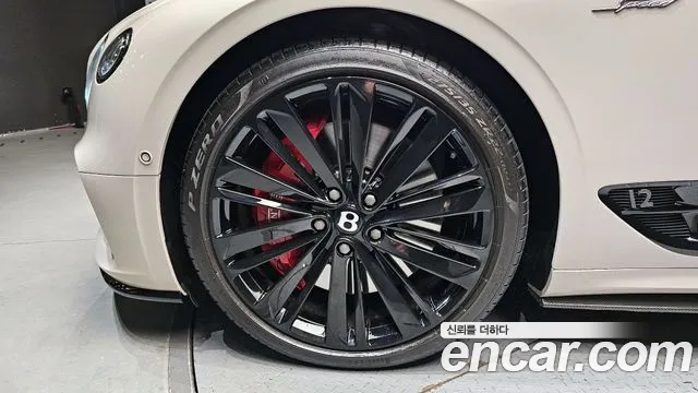 Bentley Continental — Фото автомобиля 5