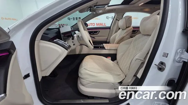 Mercedes-Benz S-Class — Фото автомобиля 12