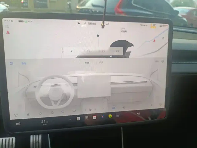 Tesla Model Y — Фото автомобиля 14