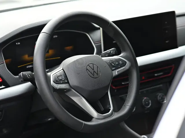 Volkswagen Lavida — Фото автомобиля 8