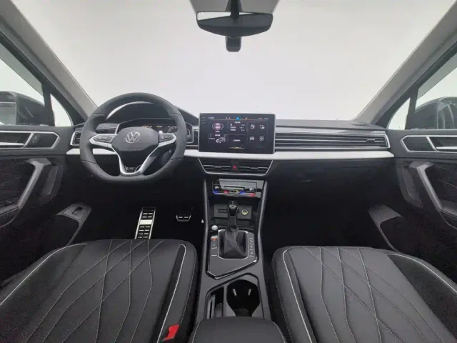 Volkswagen Tiguan L — Фото автомобиля 5