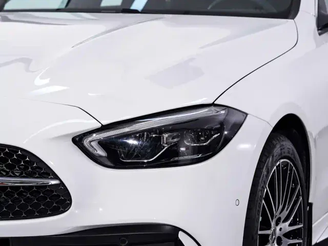 Mercedes-Benz C-Class — Фото автомобиля 10