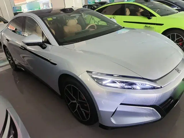 BYD Han L — Фото автомобиля 3