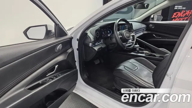 Hyundai AVANTE Новый Avante (CN7) — Фото автомобиля 10