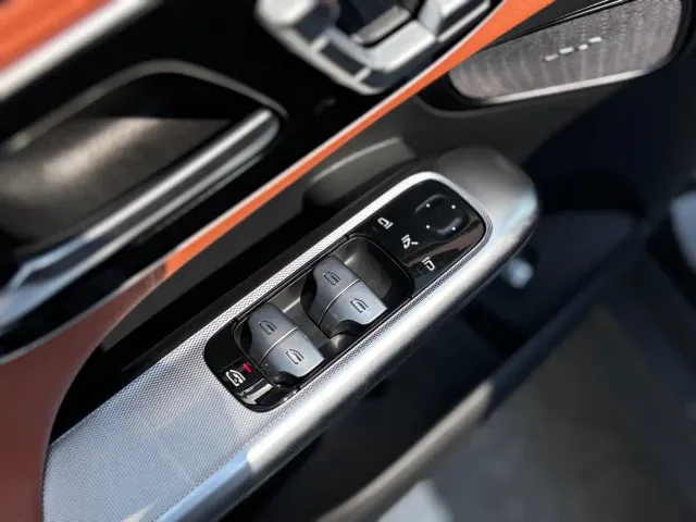 Mercedes-Benz GLC-Class — Фото автомобиля 14