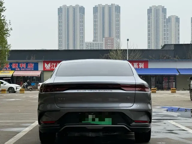 BYD Han — Фото автомобиля 9