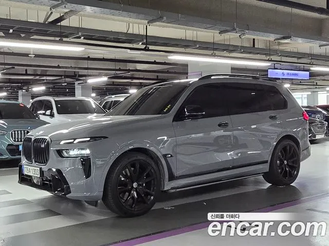 BMW X7 M60i xDrive First Edition 6 мест — Фото автомобиля 3