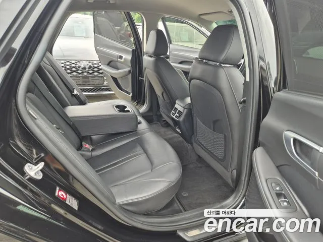 Hyundai Sonata — Фото автомобиля 11