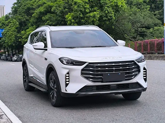 Jetour X70 Plus — Фото автомобиля 3
