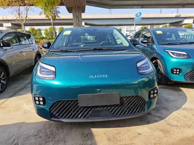GAC Aion UT — Фото автомобиля 2
