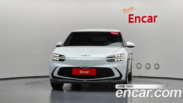 Genesis GV60 — Фото автомобиля 3