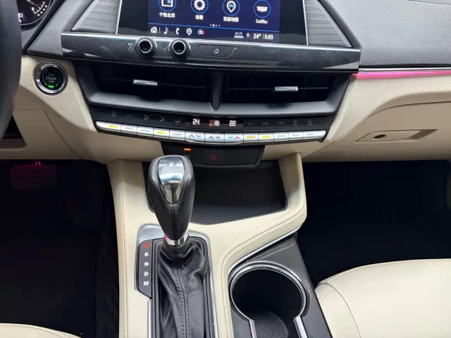 Cadillac CT4 — Фото автомобиля 16