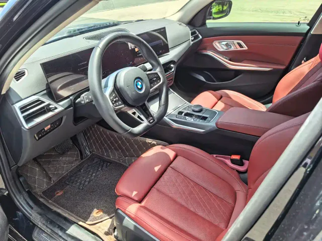 BMW i3 — Фото автомобиля 4