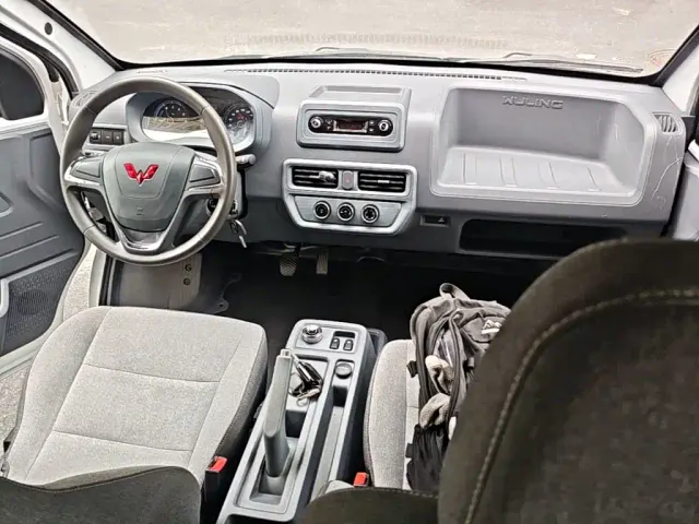 Wuling Yangguang — Фото автомобиля 9