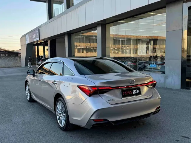 Toyota Avalon — Фото автомобиля 7