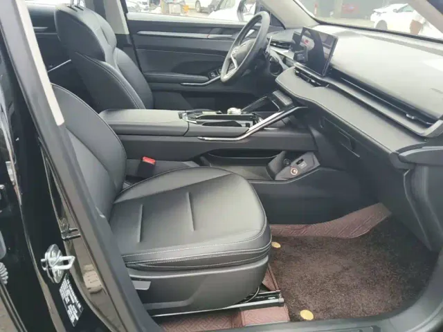 Haval H6 — Фото автомобиля 24