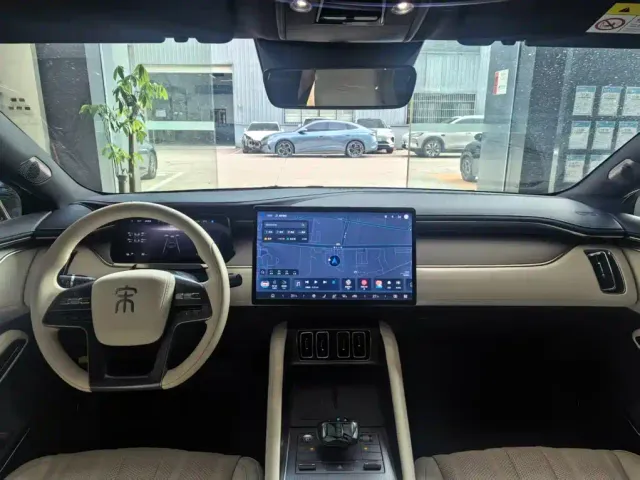 BYD Song L EV — Фото автомобиля 11