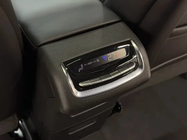 Cadillac XT6 — Фото автомобиля 21