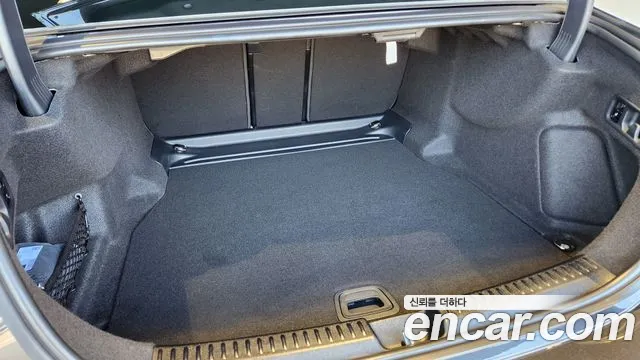 Mercedes-Benz E-Class W214 — Фото автомобиля 10