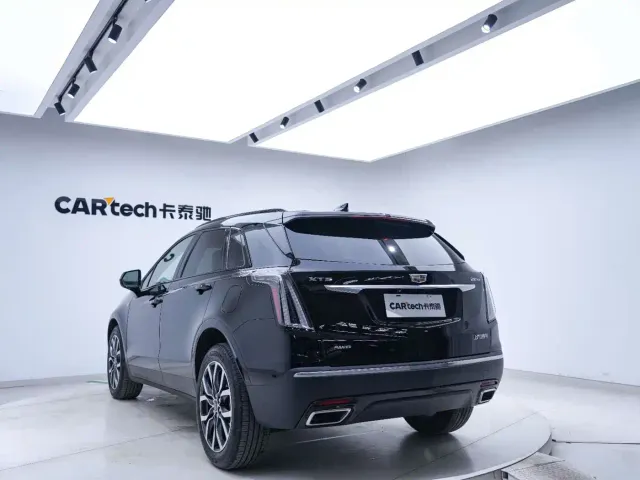 Cadillac XT5 — Фото автомобиля 16